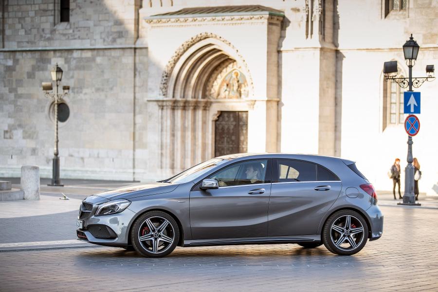  Mercedes-Benz A250 Sport 4Matic 2015 года  (WW) (фото 11 из 12)